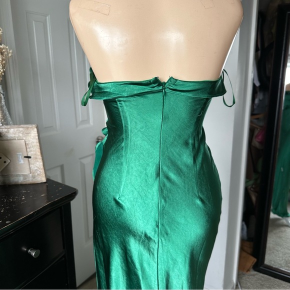 RUNAWAY THE LABEL LORENA MAXI DRESS - Picture 11 of 13